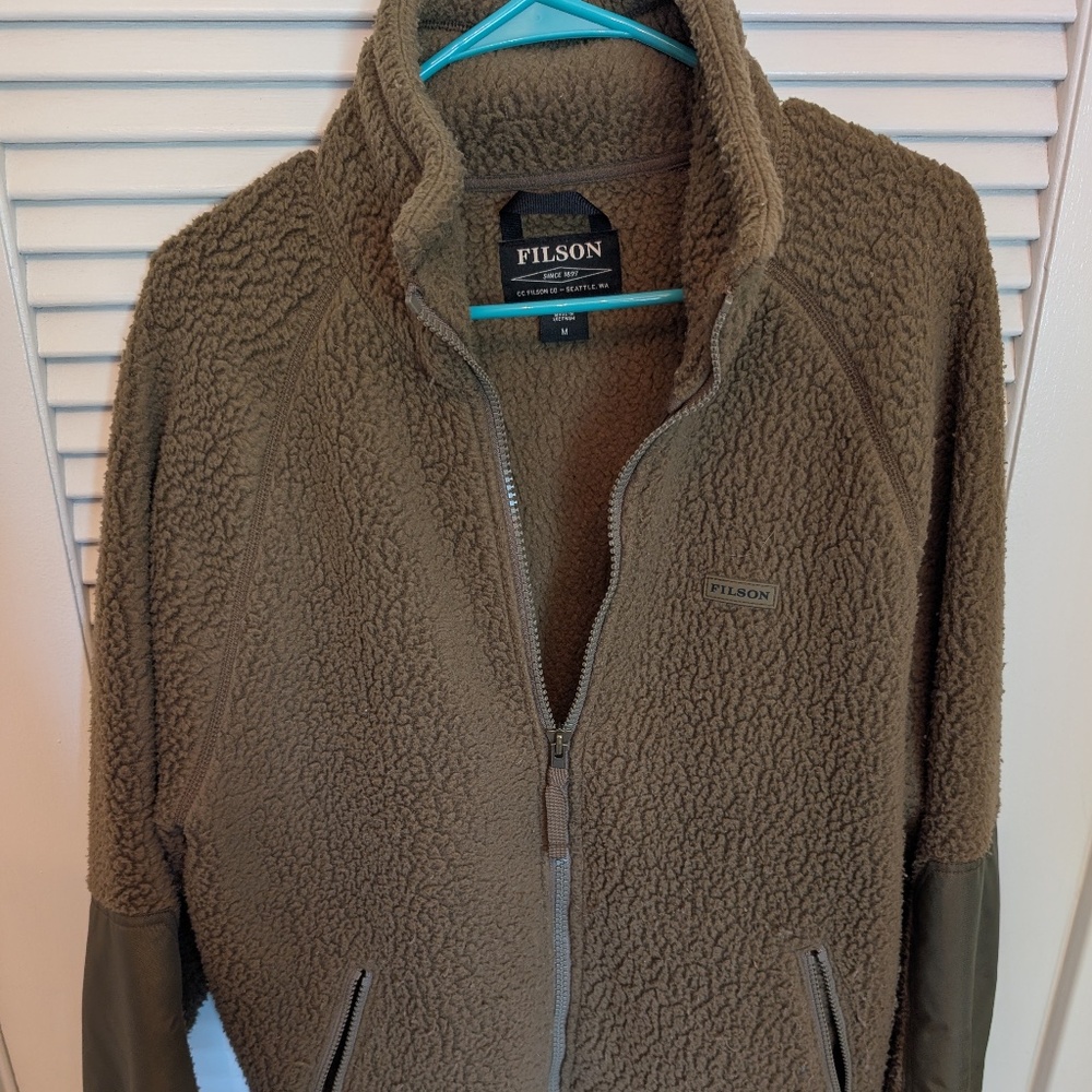 Filson Sherpa Fleece Jacket (size M)